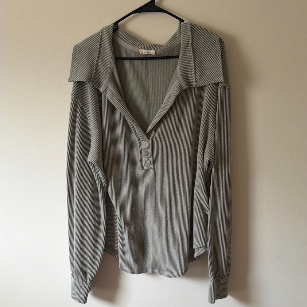 Ribbed Long Sleeve Polo Top in Light Sage